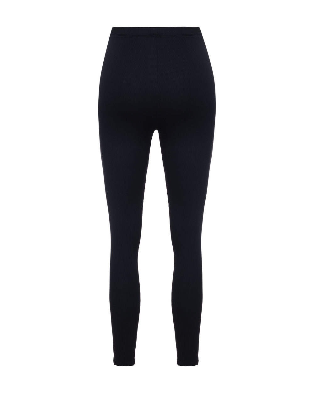 Legging Edilah preta com caimento justo ao corpo e acabamento liso.