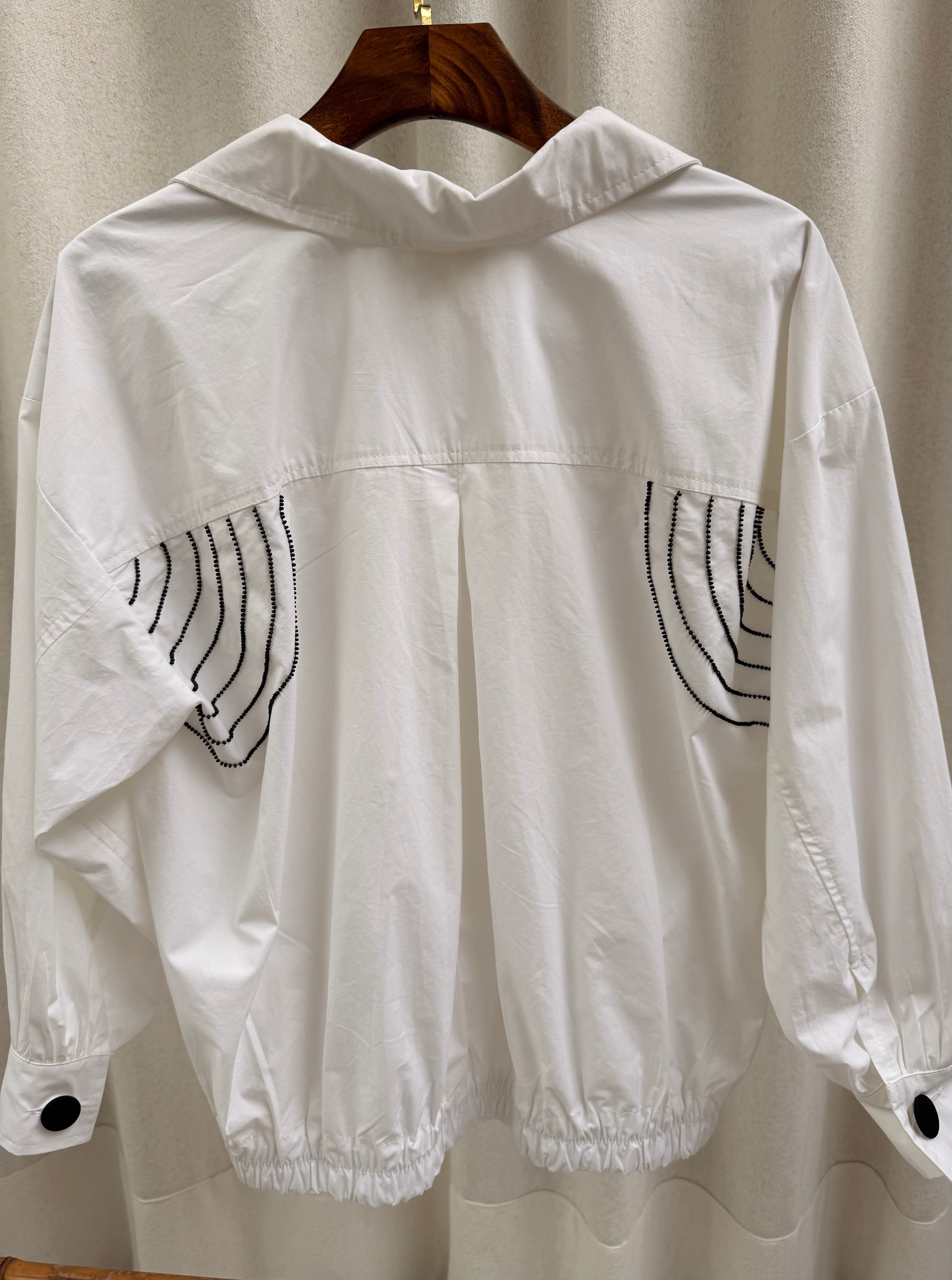 Casaco Naomi bordado